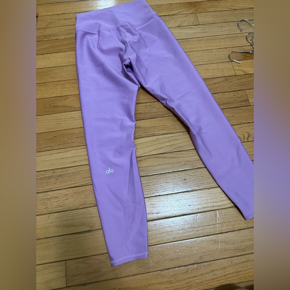All Airlift 7/8 Leggings in Lavender - Picture 2 of 3